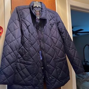 Navy blue light weight quilted jacket with pockets and snaps like new wore once